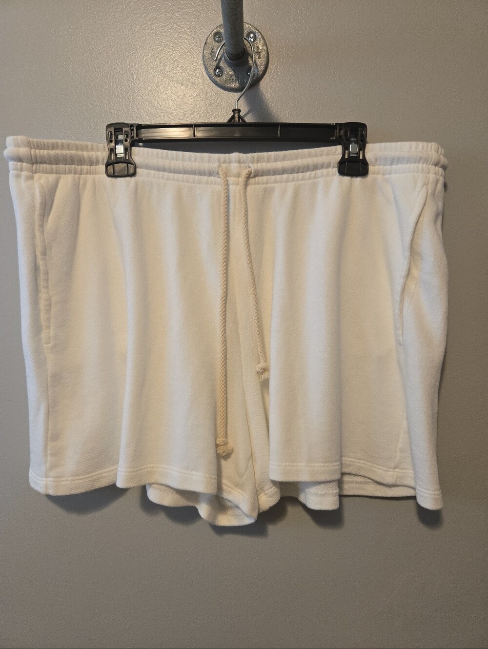 Universal Threads White Lounge Shorts Elastic Drawstring Pockets Sz. XL